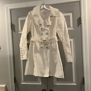 White button down trench coat with silver buttons